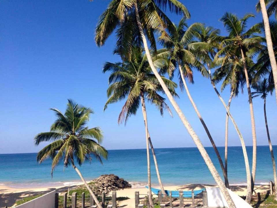 Rainbow Beach Resort Ambalangoda  Buitenkant foto