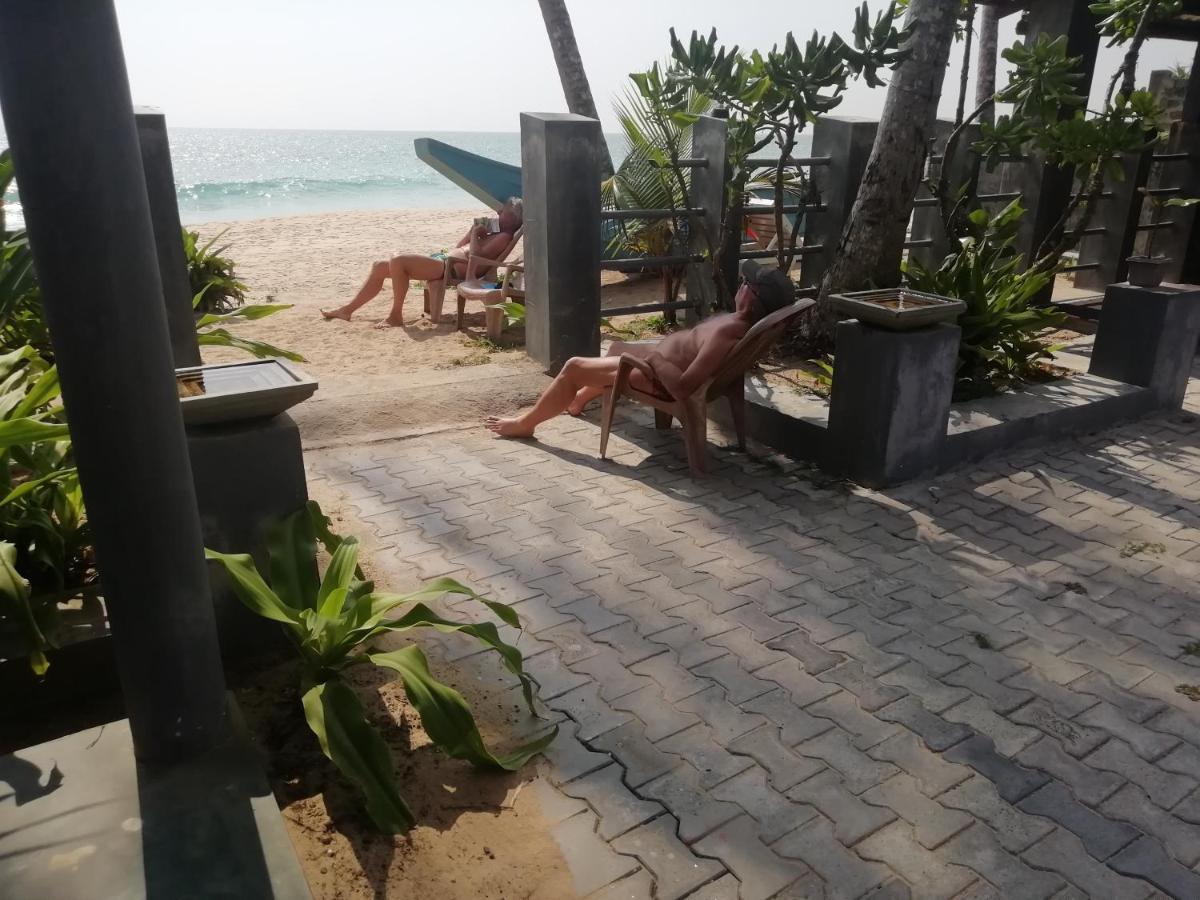 Rainbow Beach Resort Ambalangoda  Buitenkant foto